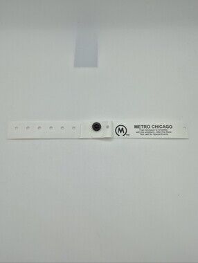 Wristband Black/White Metro Chicago - Live Music Venue